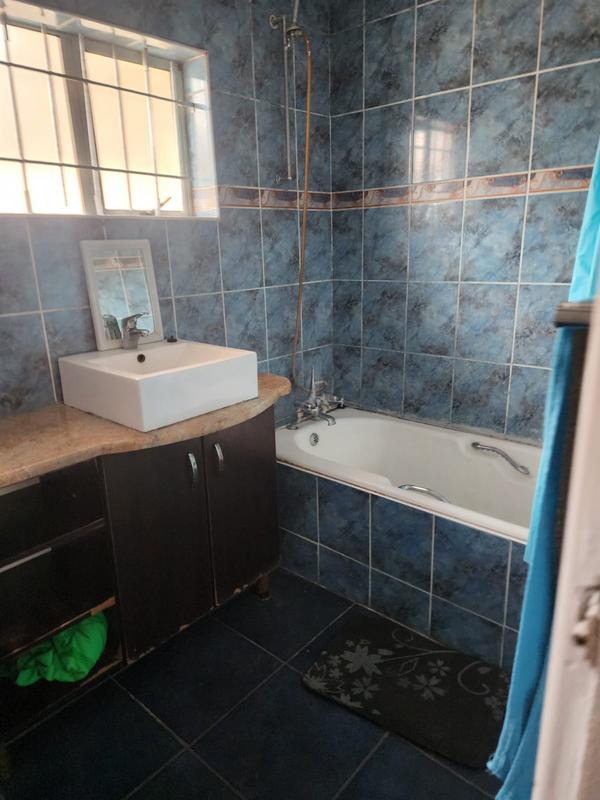 3 Bedroom Property for Sale in Kabega Park Eastern Cape